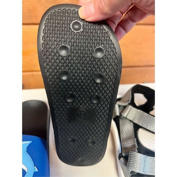 No Brand Little Boys  Sandals (2) Sz 32 (1-1.5) NWOT - Picture 3 of 4